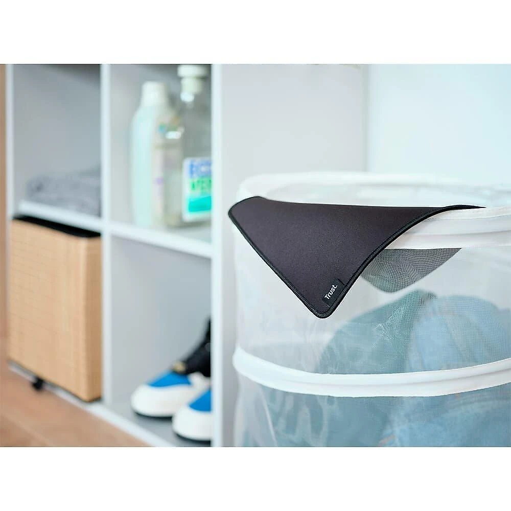 Mousepad Trust Boye Médio (250x210mm), Bordas Costuradas, Antiderrapante, Preto - 24743