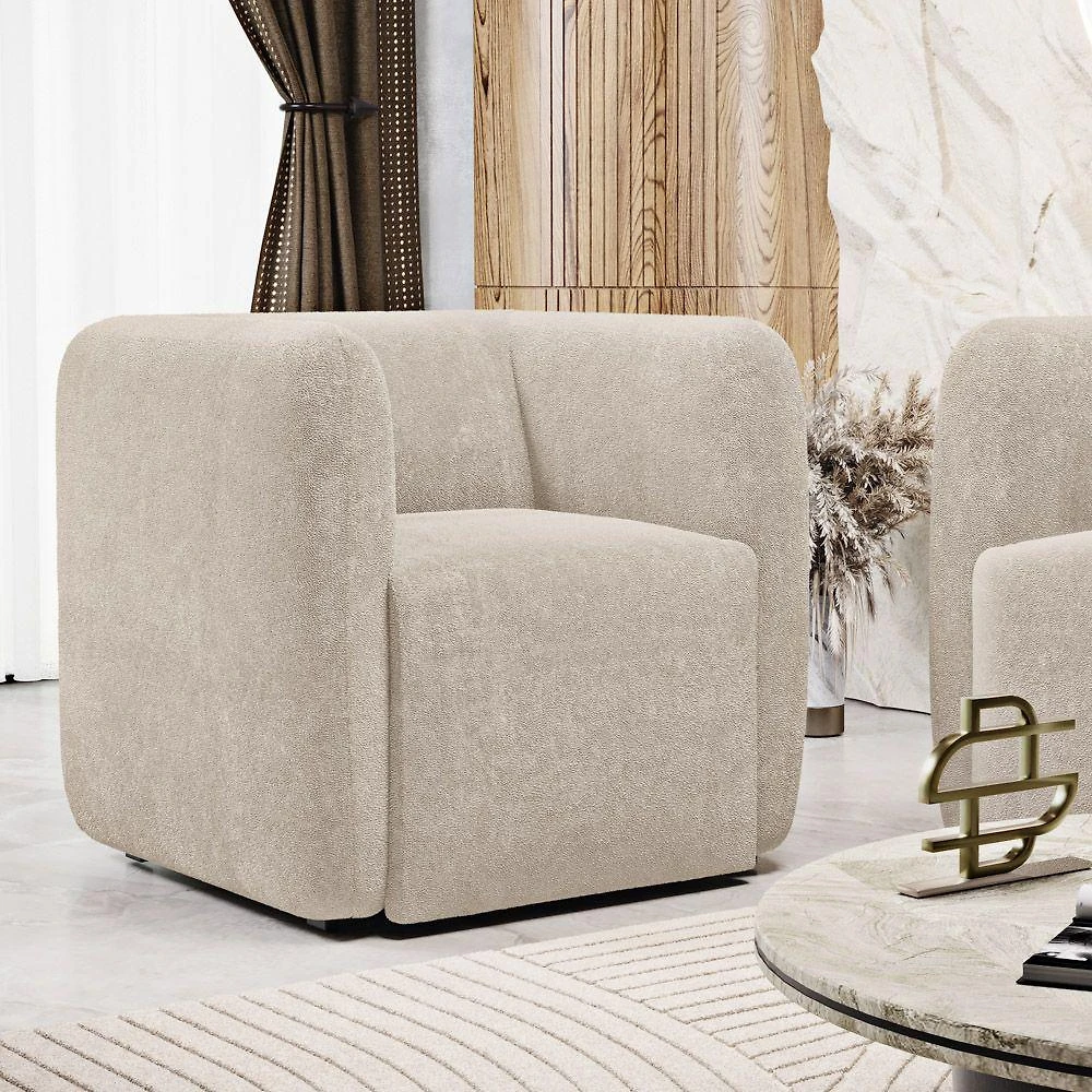 Poltrona Decorativa Living Maya para Sala Bouclé Suede com Espuma D26 Confortável Bege Abmaza
