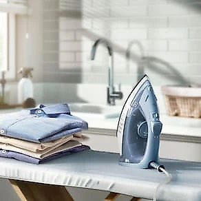 Ferro de Passar a Seco e Vapor Electrolux Efficient ESI10 Base Antiaderente Azul 110V