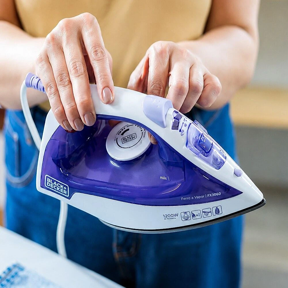 Ferro de Passar a Vapor FX1050 Black + Decker - 110 Volts