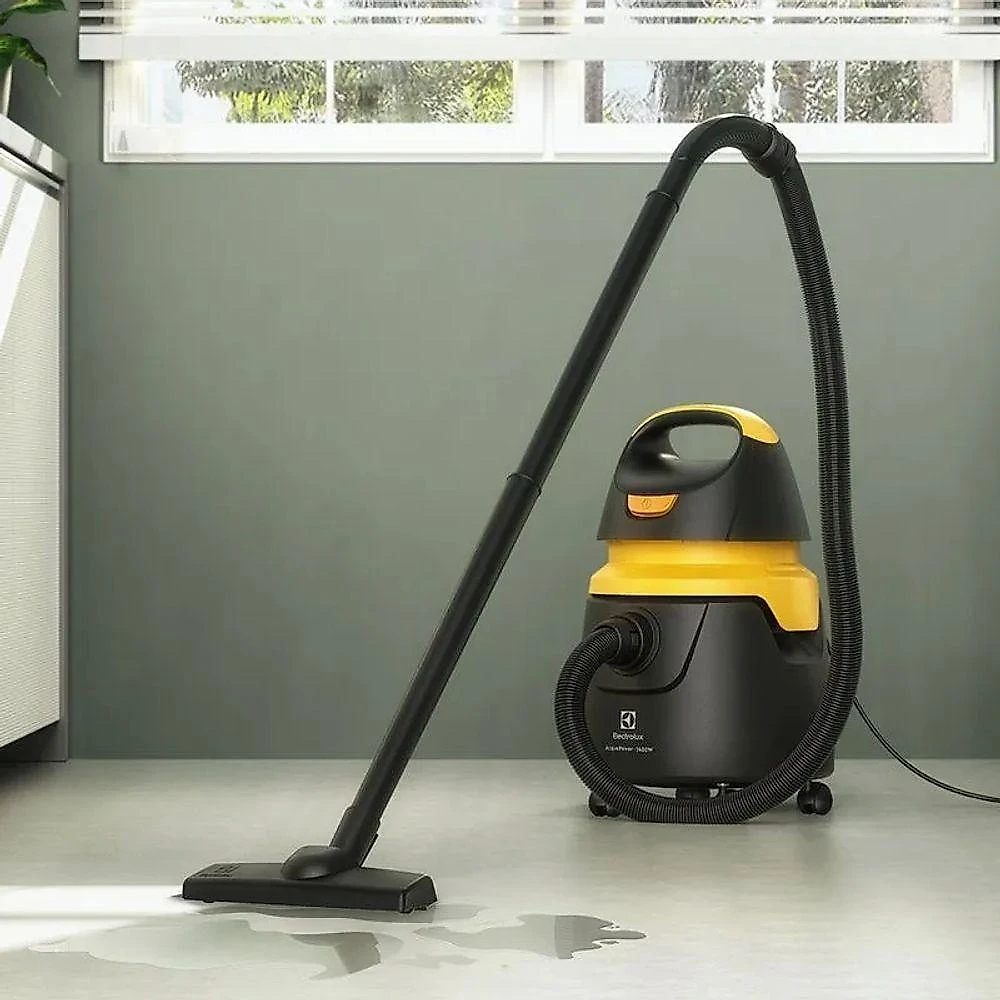 Aspirador de Água e Pó Super Power Electrolux AQP20 1400W 11L Tripla Filtragem Preto 110V