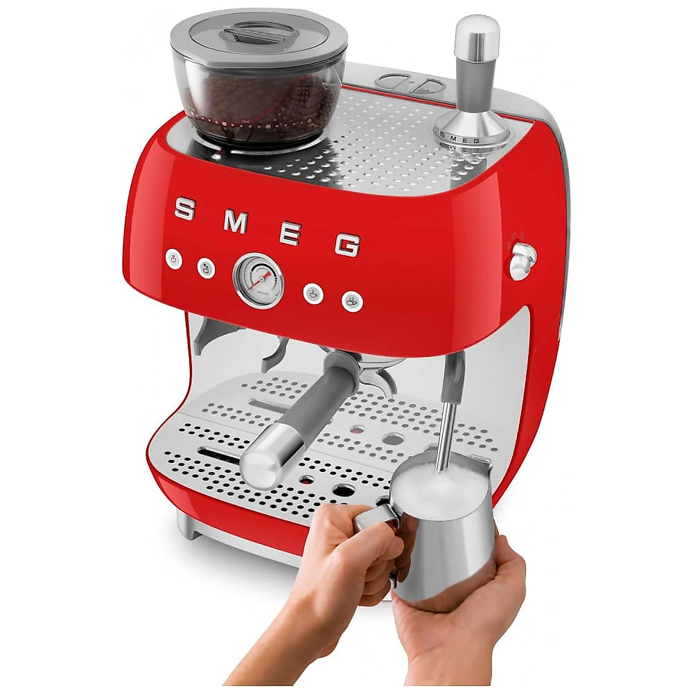 Máquina de espresso semi‑automática Smeg vermelho retrô com moedor integrado, duplo termobloco, porta‑filtro 58 mm e reservatório 2,4L, 110V