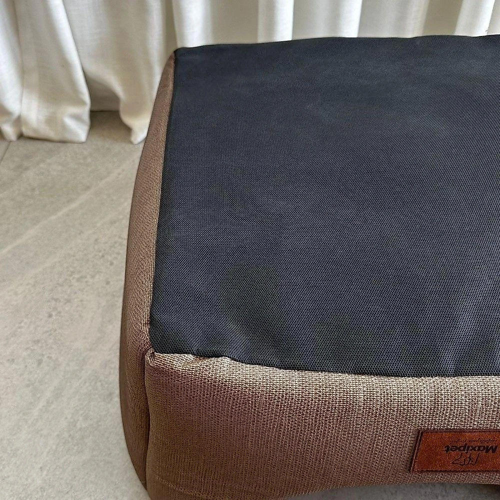 Cama Para Cachorro Toca Quadrada Em Corino + Poliéster Marrom Claro Lv Grande (g) 50 X 50 X 50 Cm