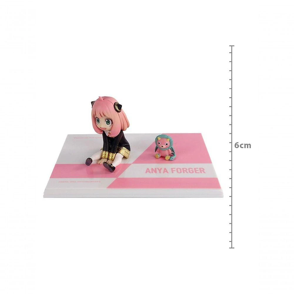 Figura de Coleção Megahouse G.E.M. Series - Palm Size - Anya Forger Spy × Family com Minifigura