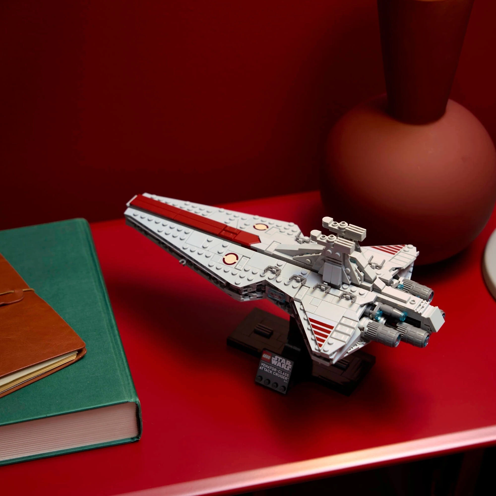 LEGO® Star Wars™ - Cruzador de Ataque Classe Venator™