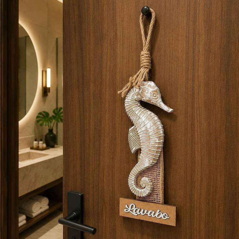 Enfeite de Parede Pendente Cavalo Marinho MDF 50cm Marrom