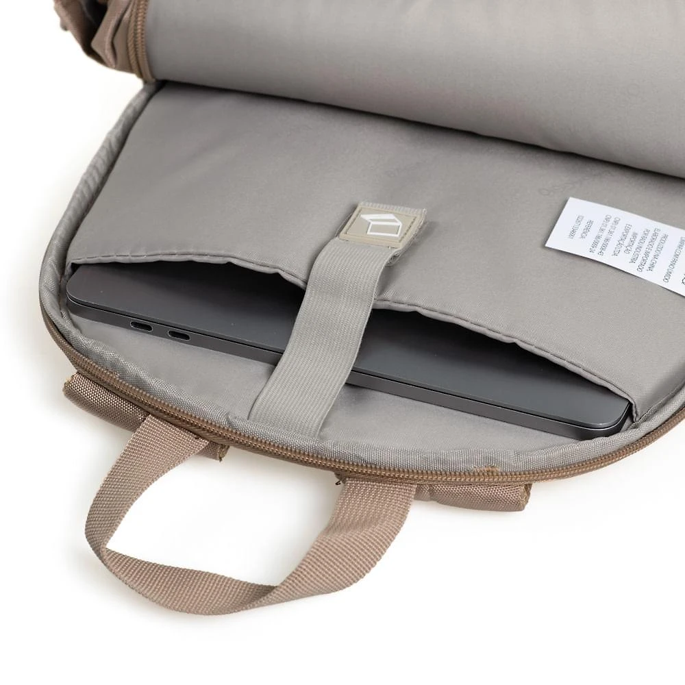 Mochila Feminina Executiva Para Notebook Versatille Marrom Marrom