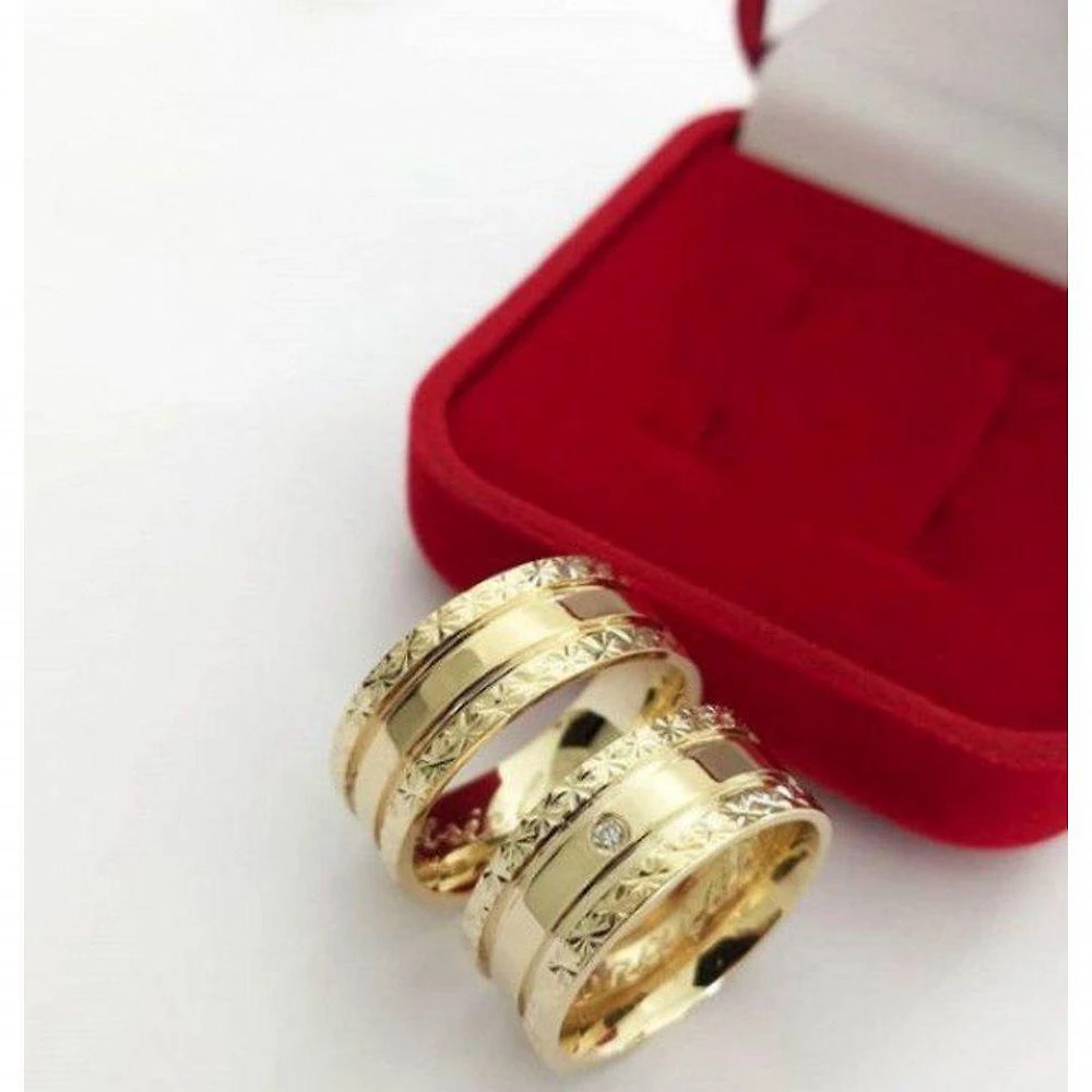 Par De Aliança 10Mm Laterais Prata Com Banhado A Ouro