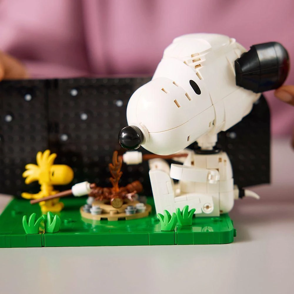Kit de Construção 21368 Peanuts: Casinha do Snoopy Figura Articulada Céu Estrelado Branco Lego