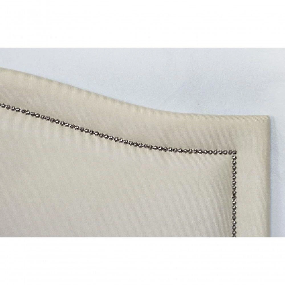 Cabeceira Queen Curva Luxo 160x60 Suede Off White - Tachas Prata