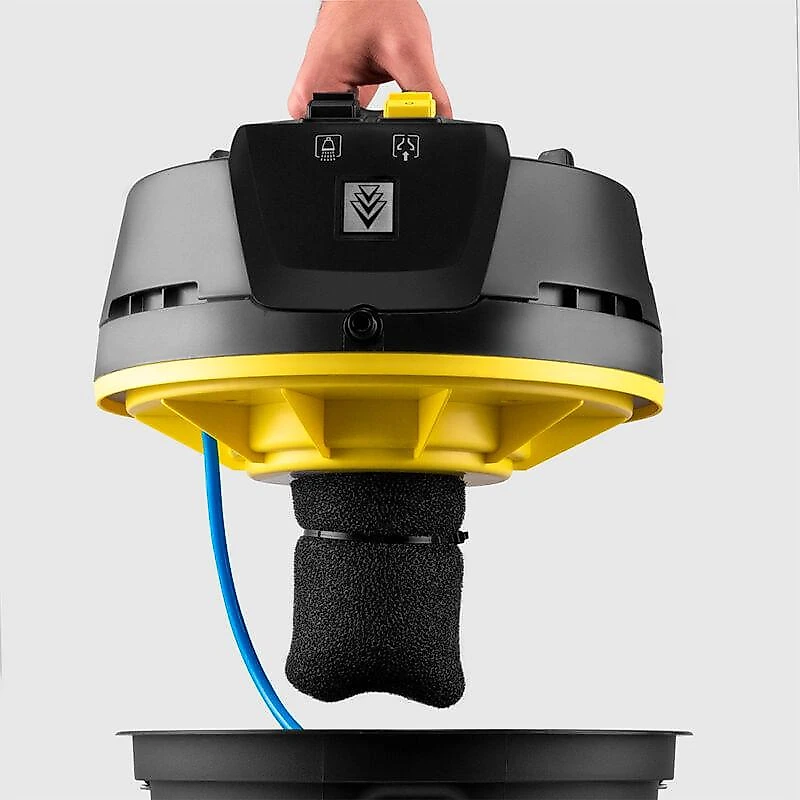 Lavadora Extratora Kärcher SE 4 Black 1600W 5 em 1 para Estofados e Carpetes 110V