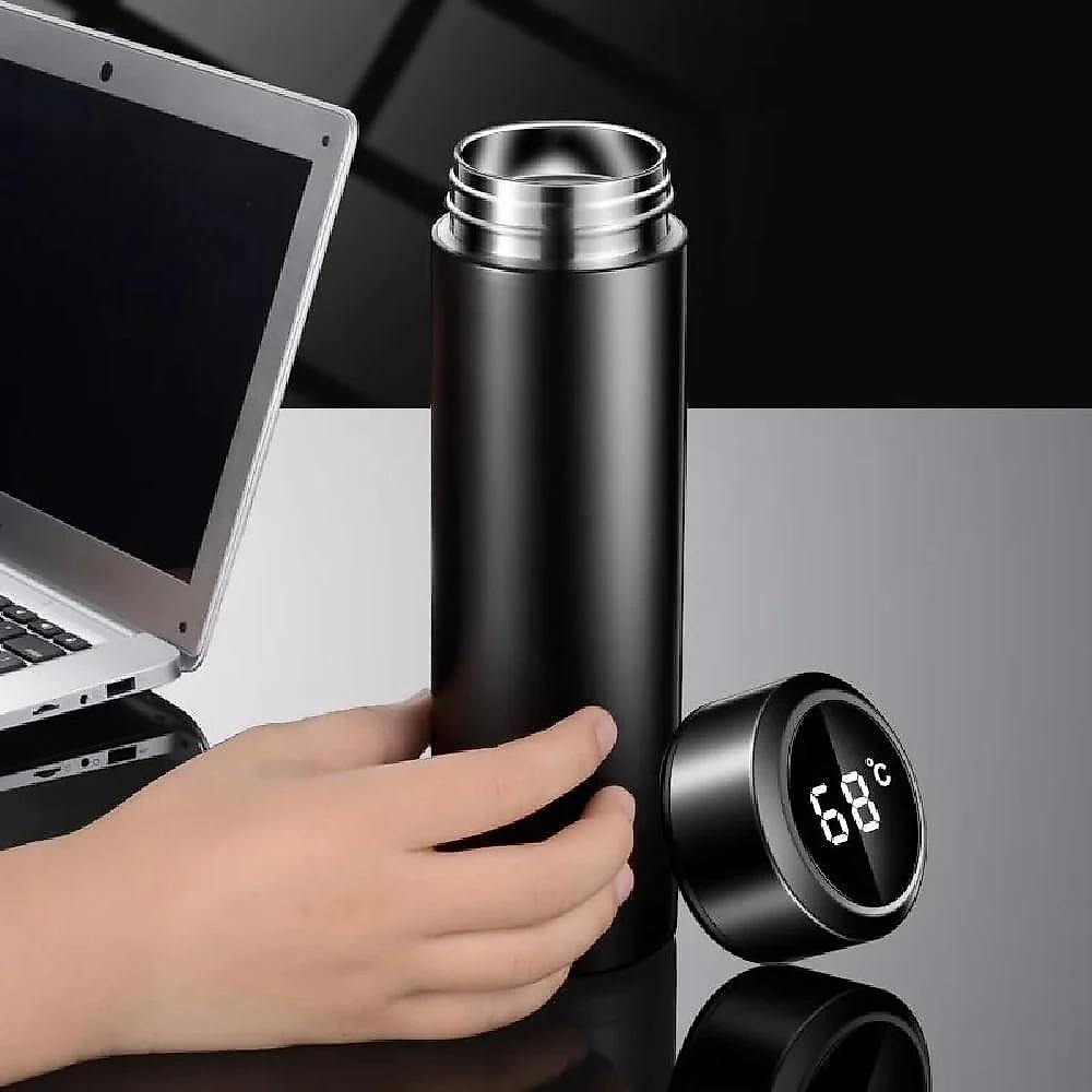 Garrafa Térmica Inox 480ML Termômetro Digital Display LED a Vácuo Preto Yeet