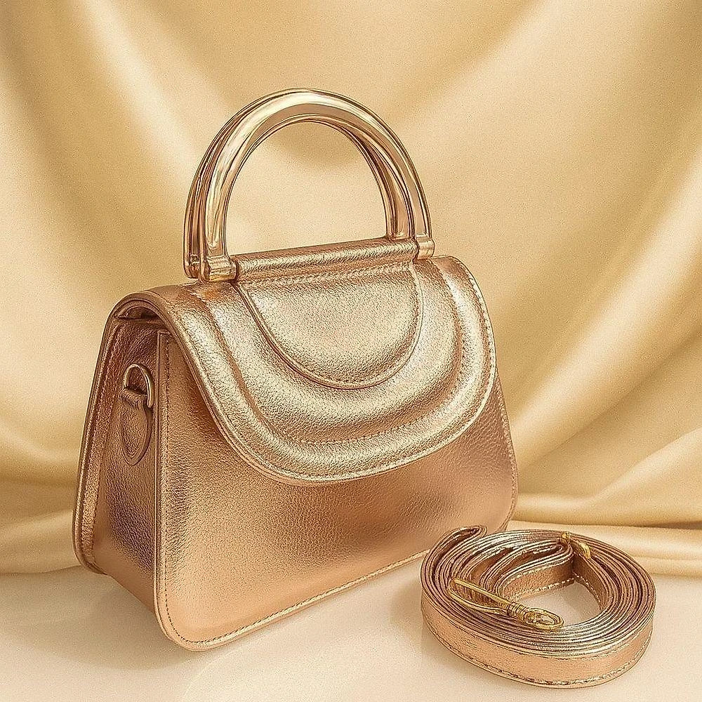 Bolsa Feminina OEM Julia Elegante com Alca de Ferragem Plastico e Alca Transversal Champanhe