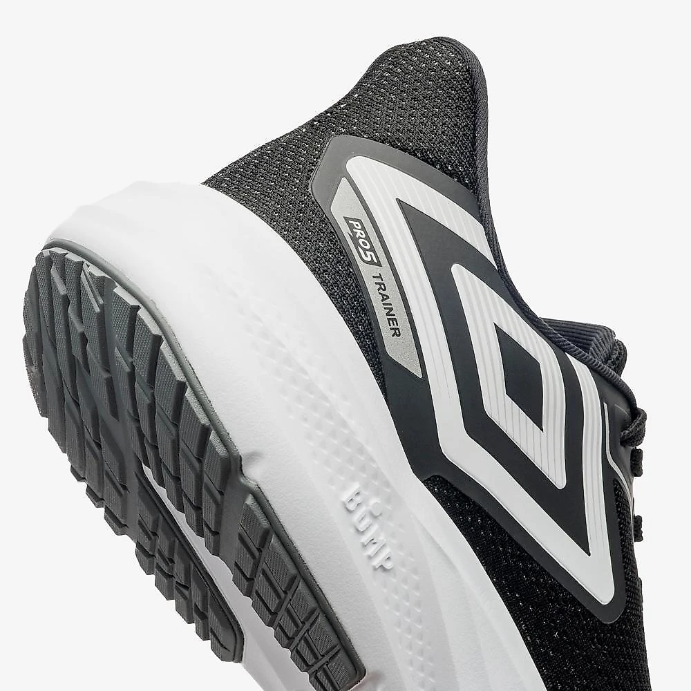 Tênis umbro pro 5 trainer 34