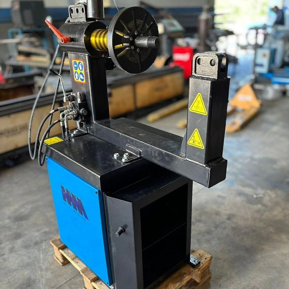 Máquina de Desempeno de Rodas Automática JA300 Liga Leve Ferro Nacionais Importadas Azul