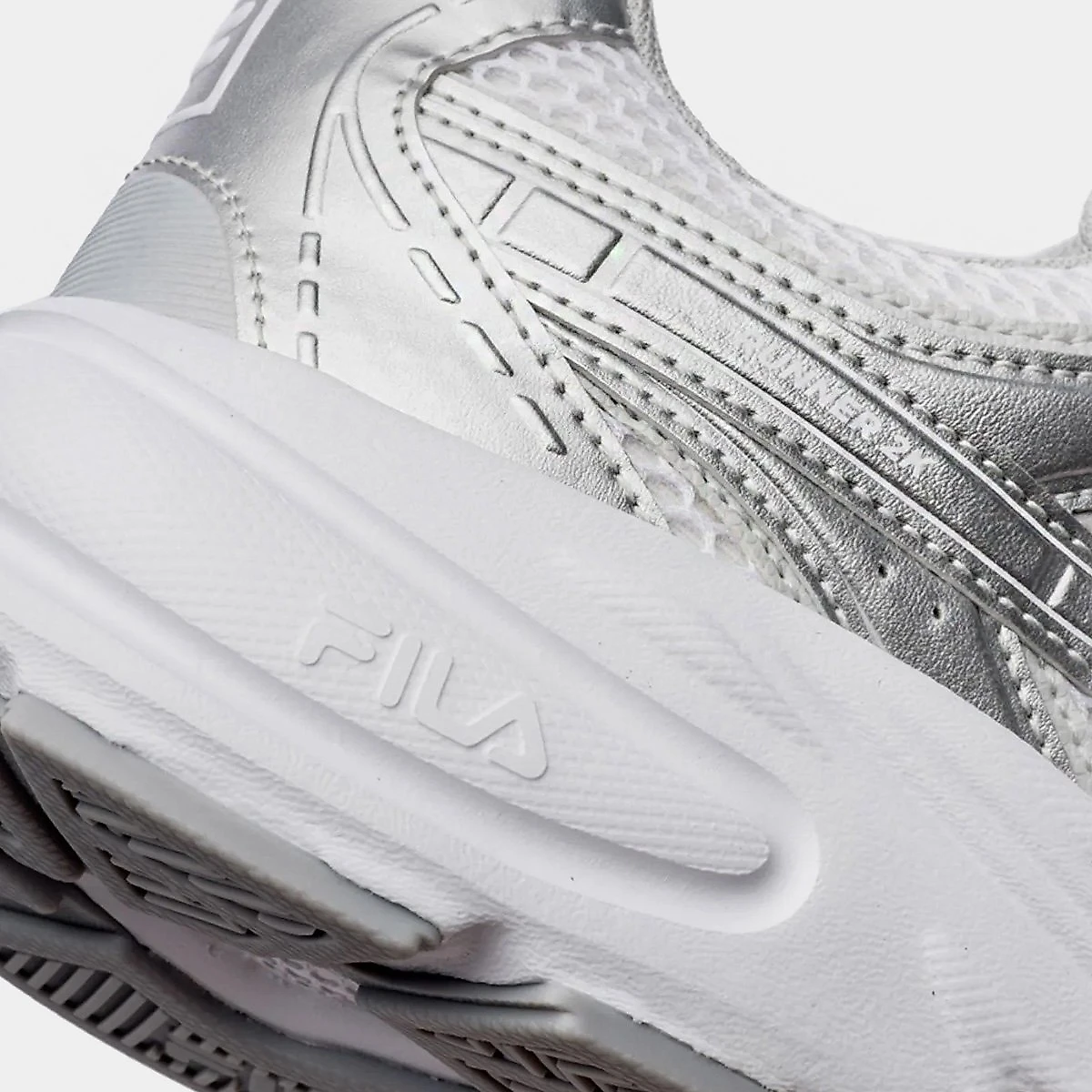 Tênis Fila Runner 2k Feminino Prata+Branco - 33