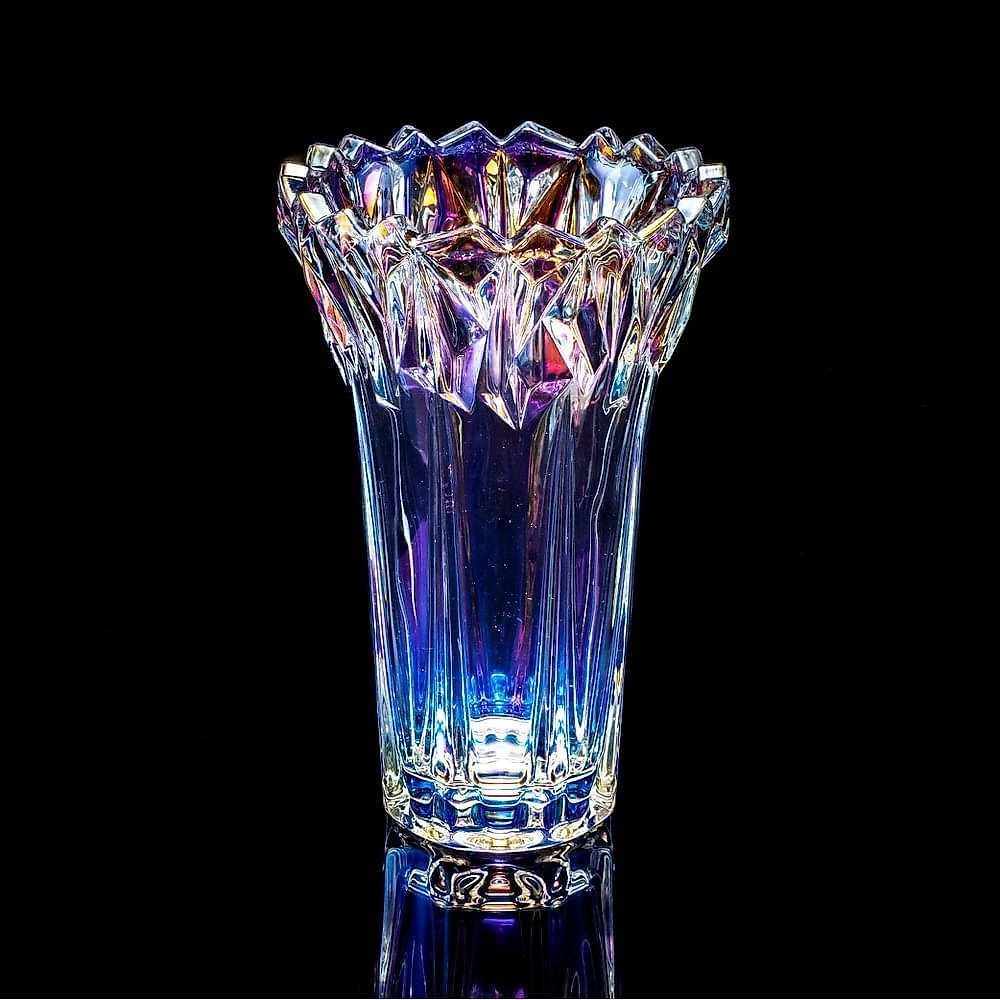 Vaso design marcante 17,7x27cm