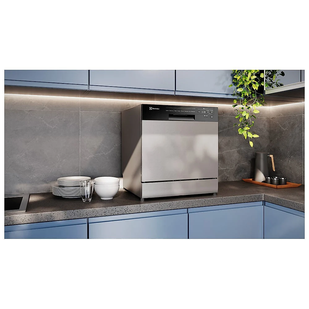 Lava-Louça Electrolux 8 Serviços Inox com Programa Lava e Seca 50' (LS08E) 220V