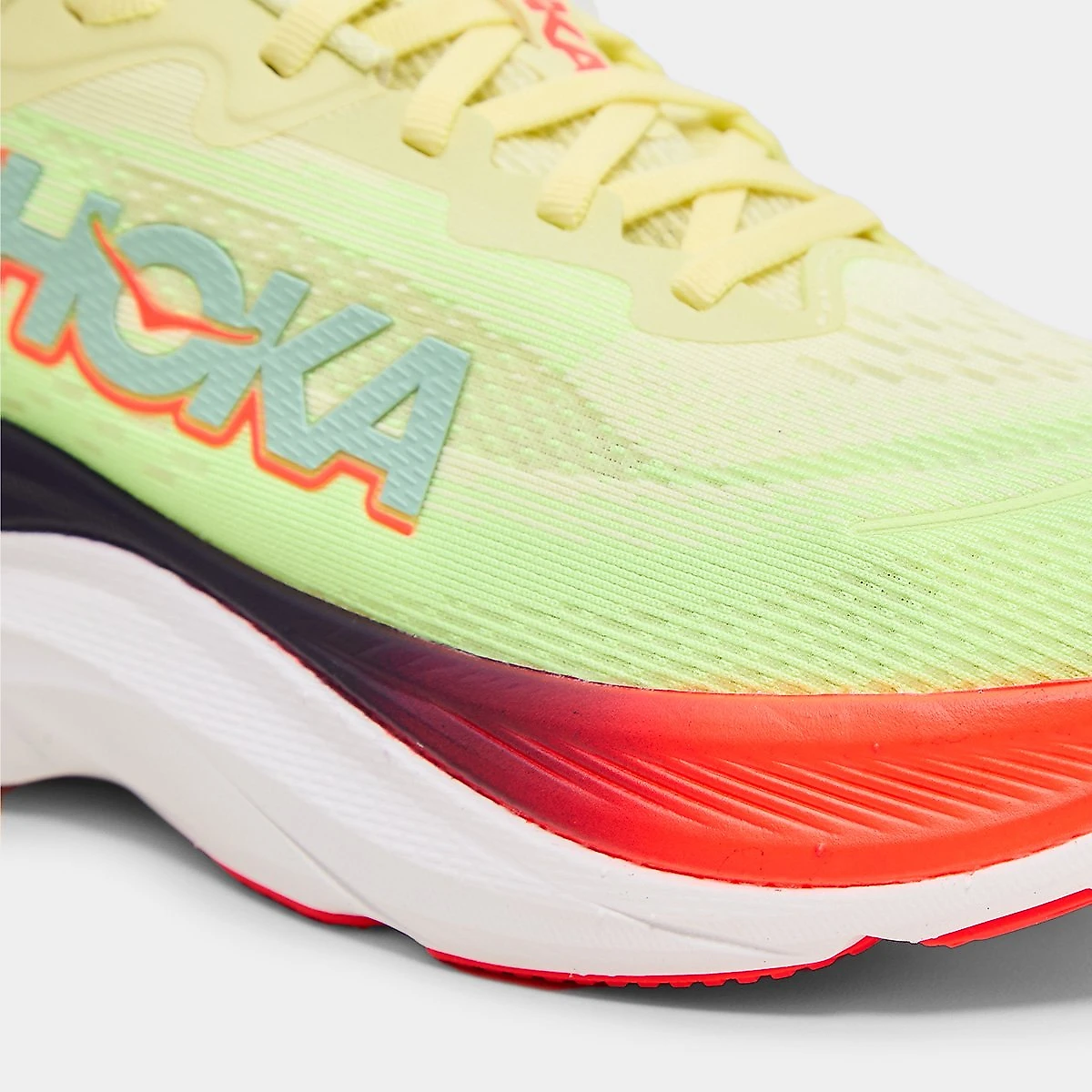 Tênis Hoka Skyflow Feminino Amarelo - 36