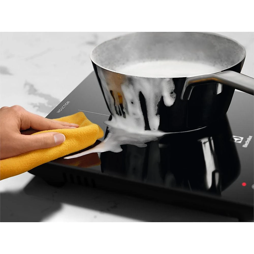 Cooktop de Indução Electrolux 1 boca Portátil Preto IE3TP 127V