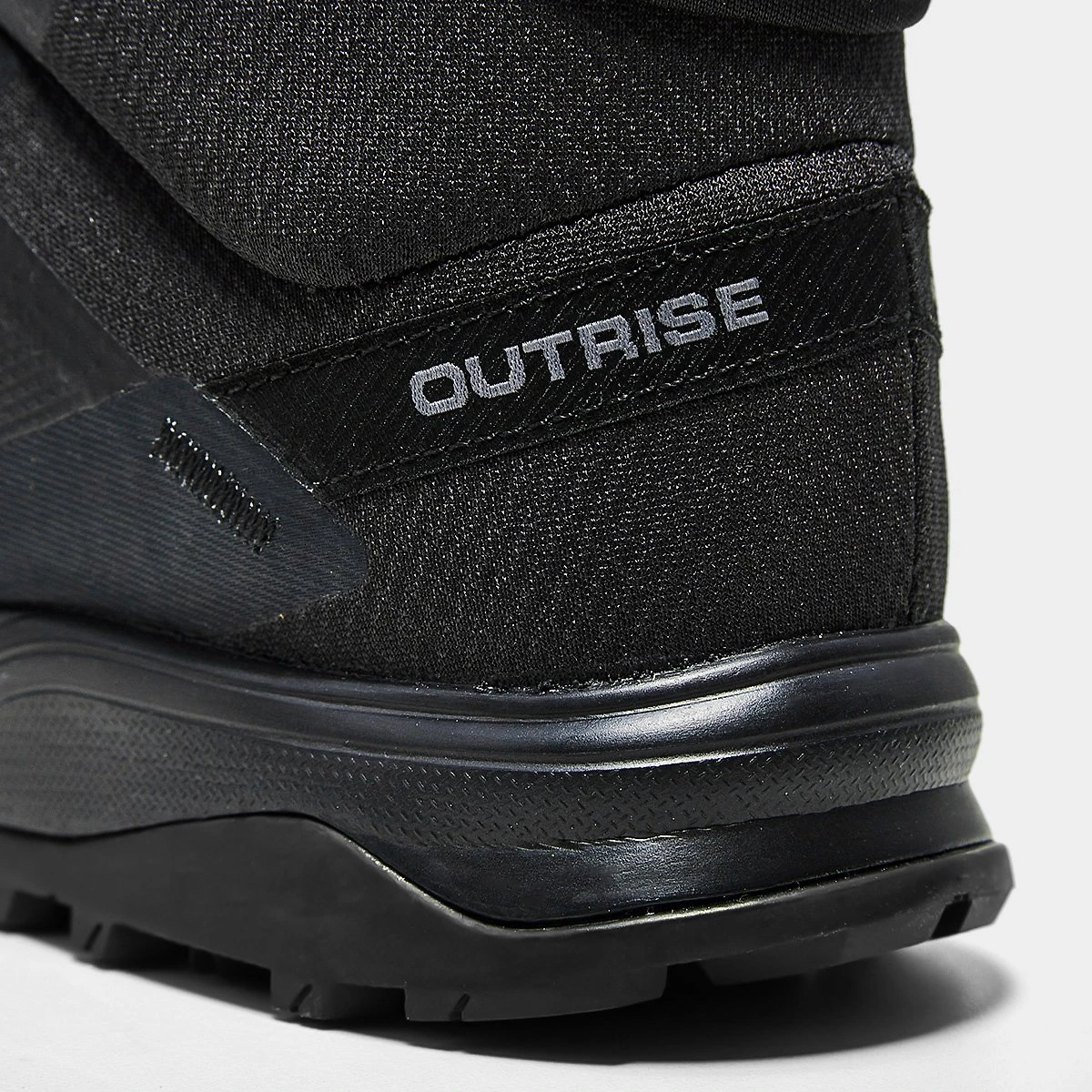 Bota Salomon Outrise Mid GTX Masculina Preto - 39