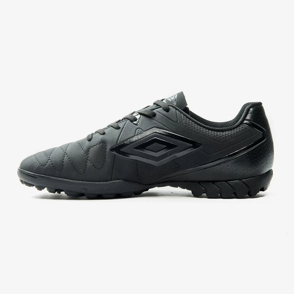 Chuteira society umbro attak eternal