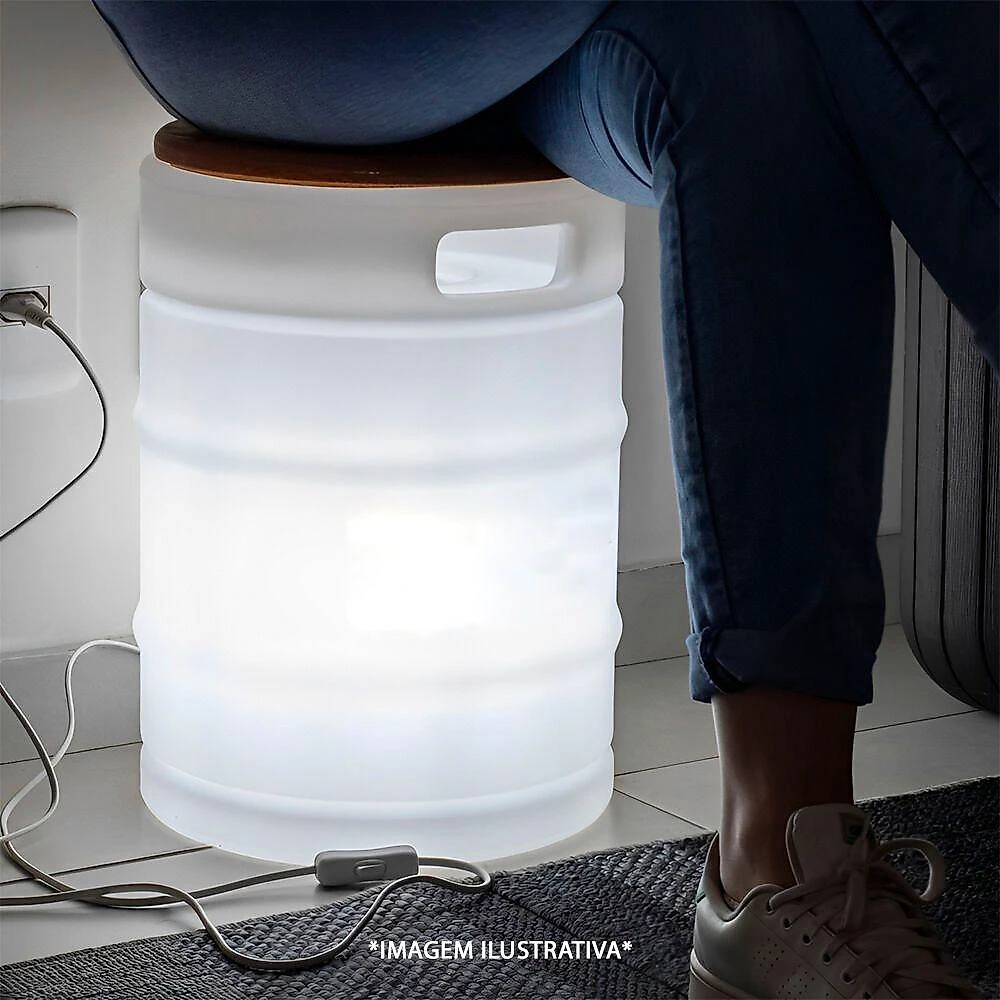 Banco Iluminado o Poderoso Chopão em Polietileno com Madeira Branco Bivolt