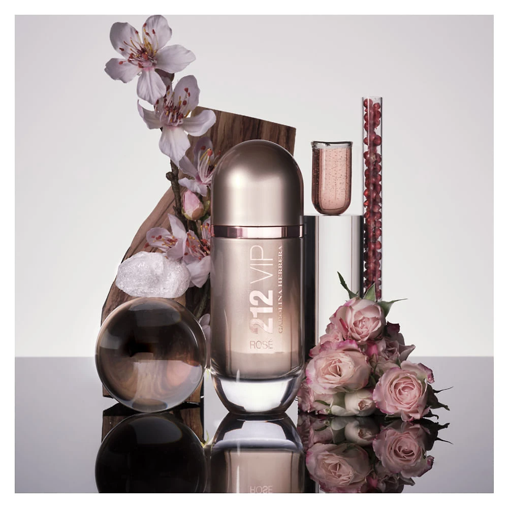 Miniatura 212 VIP Rosé Carolina Herrera - Perfume Feminino - Eau de Parfum 125ml
