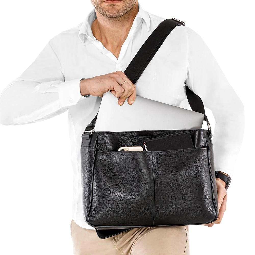Bolsa Transversal iPlace, Pampas, Couro Preto   Bolsa Transversal Originais iPlace, Pampas, Couro Preto