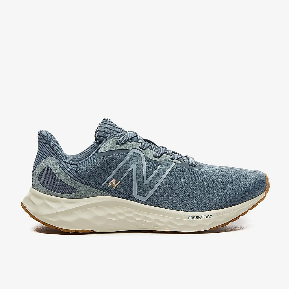 Tênis new balance fresh foam arishiv4 feminino 34