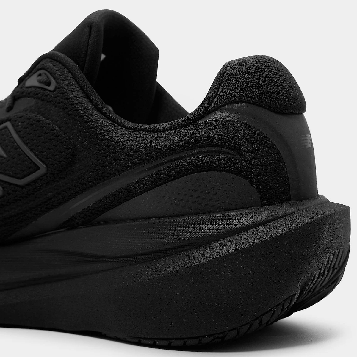 Tênis New Balance Infinion 1080 V15 Masculino Chumbo - 38