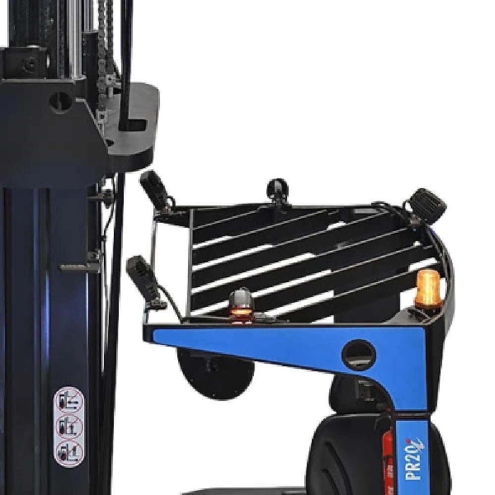 Empilhadeira Retratil PR2080I Capacidade de Carga 2000kg Elevacao Maxima 8000mm Display Digital