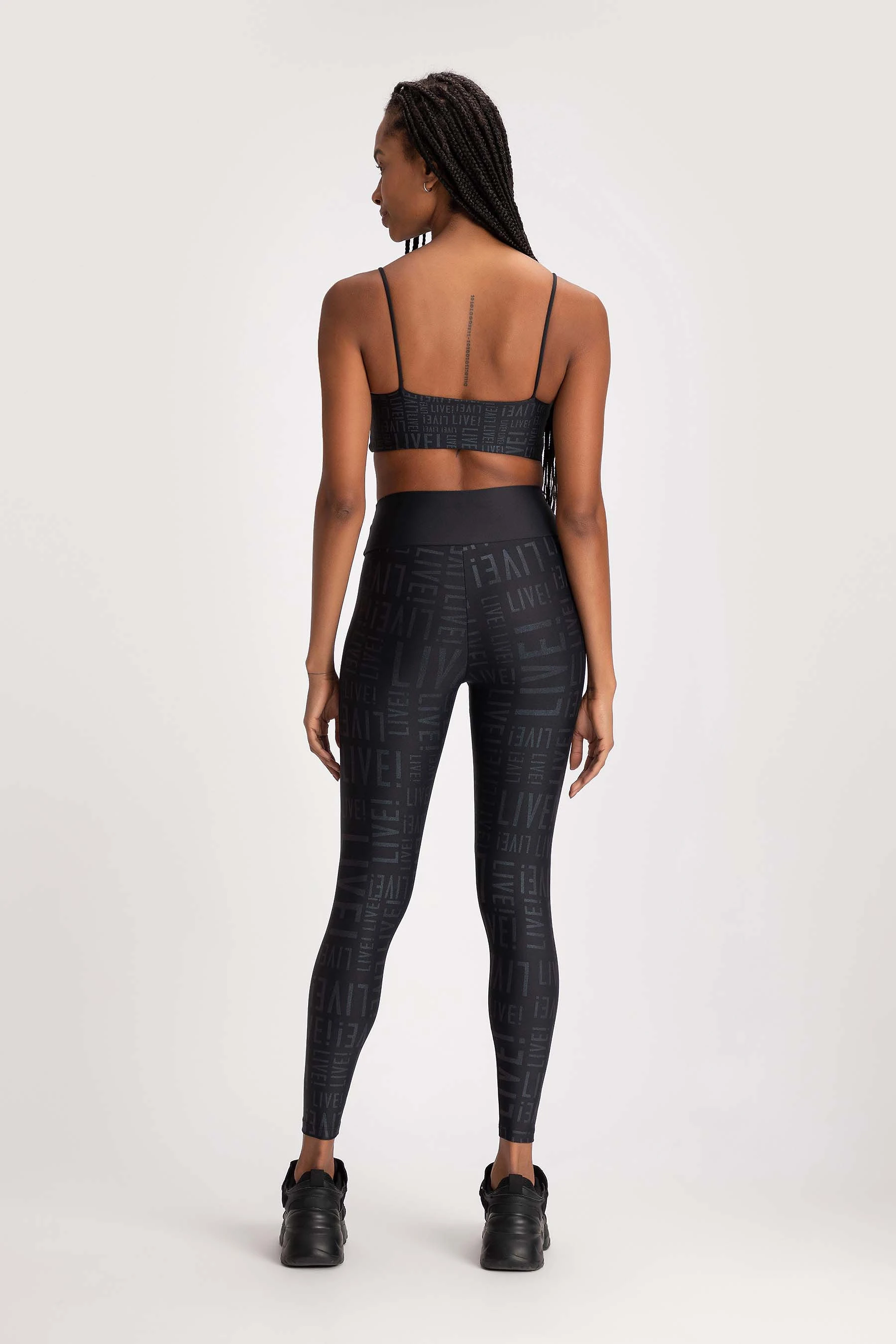 Miniatura Legging LIVE! Essential - Preto - LIVE! Preto - EG