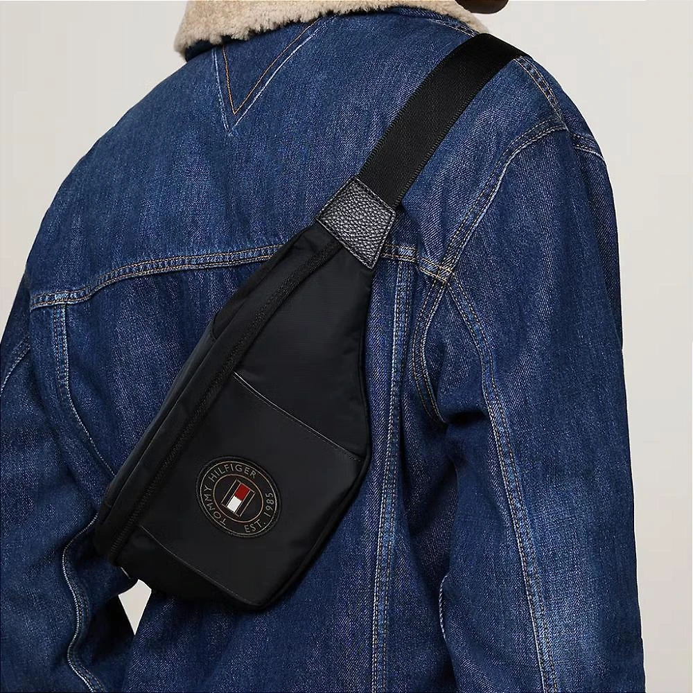 Miniatura Pochete Bolsa Tranversal Tommy Hilfiger Block Bumbag Preto
