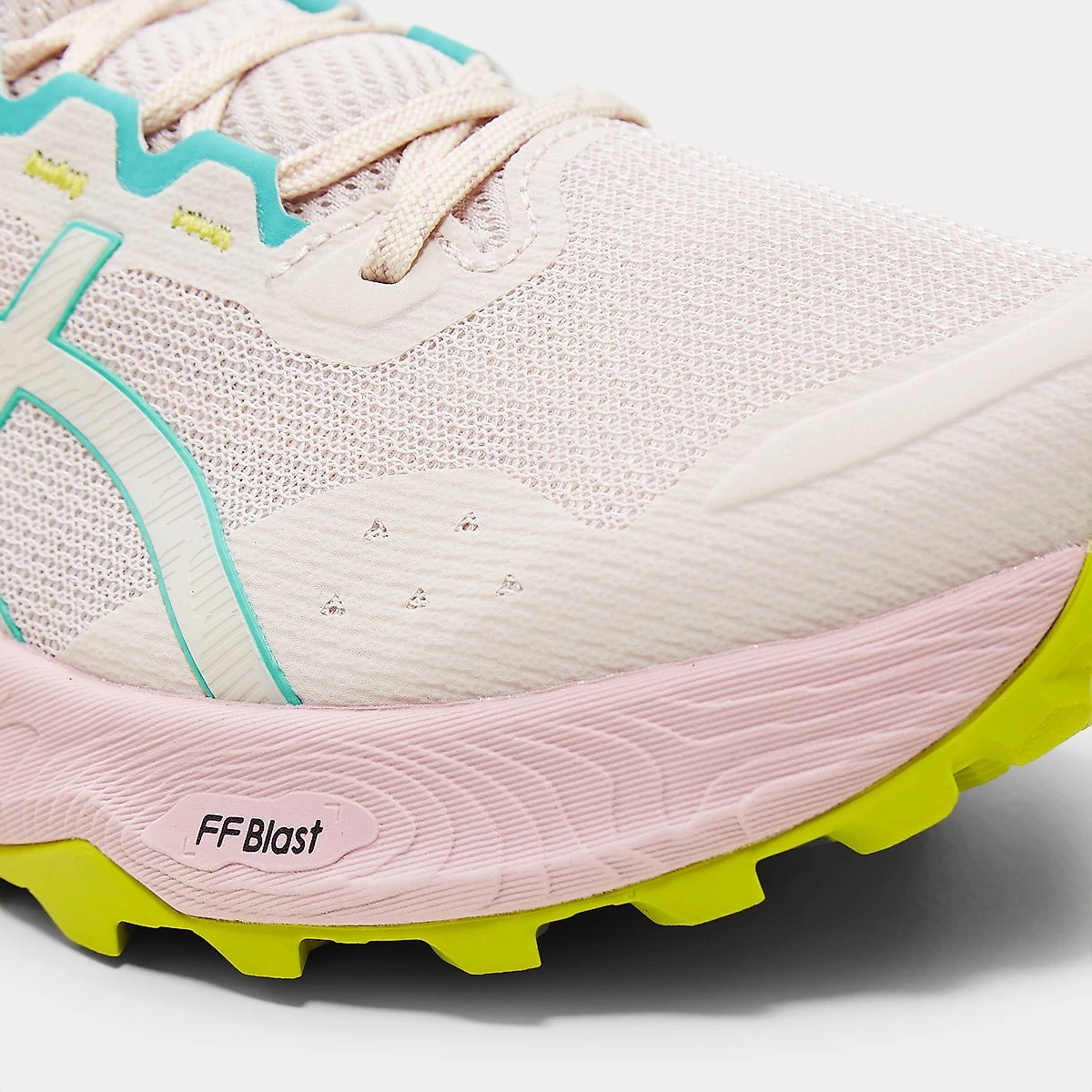 Tênis Asics Trabuco Terra 3 Feminino Bege - 34