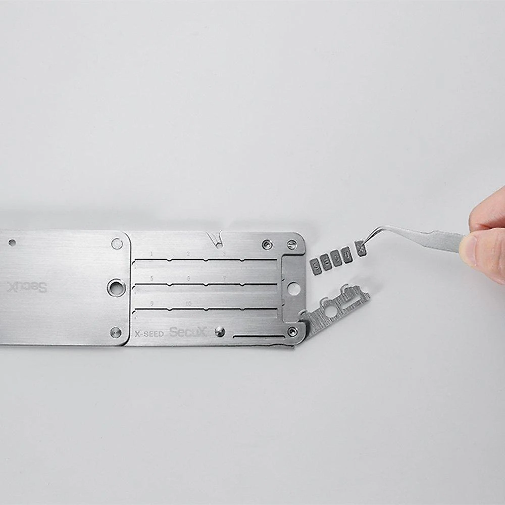 Placa de Recuperação SecuX X-SEED PRO, Alumínio Aeroespacial, Backup de 3x24 Palavras, Resistente a Fogo e Água, Prata - 98-100-000301