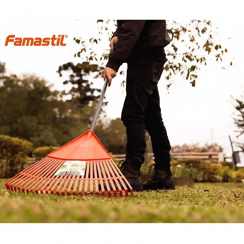 Kit 02 Vassoura Rastelo Ancinho Plástico Cabo Famastil = Trapp