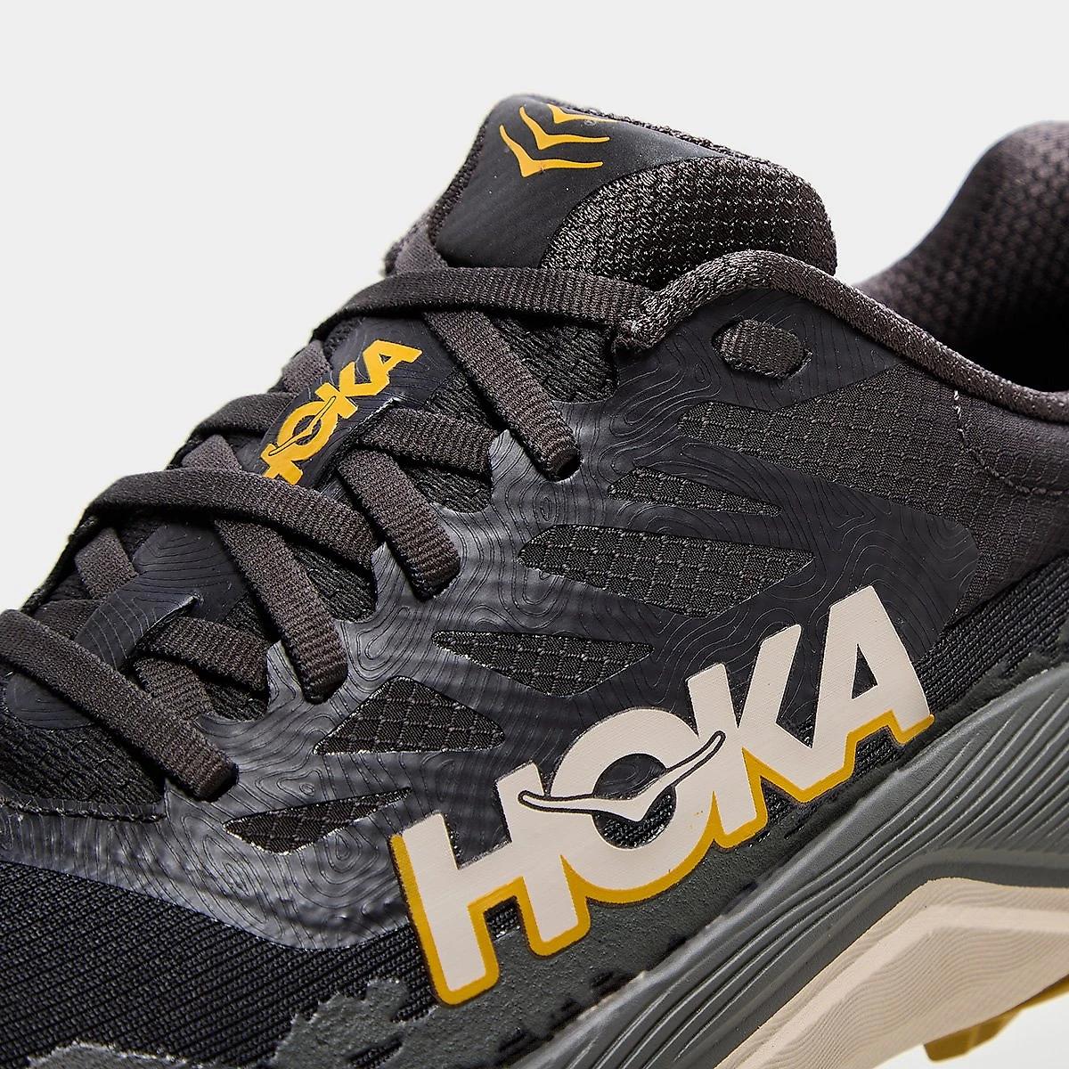 Tênis Hoka Torrent 4 Masculino Preto+Dourado - 39
