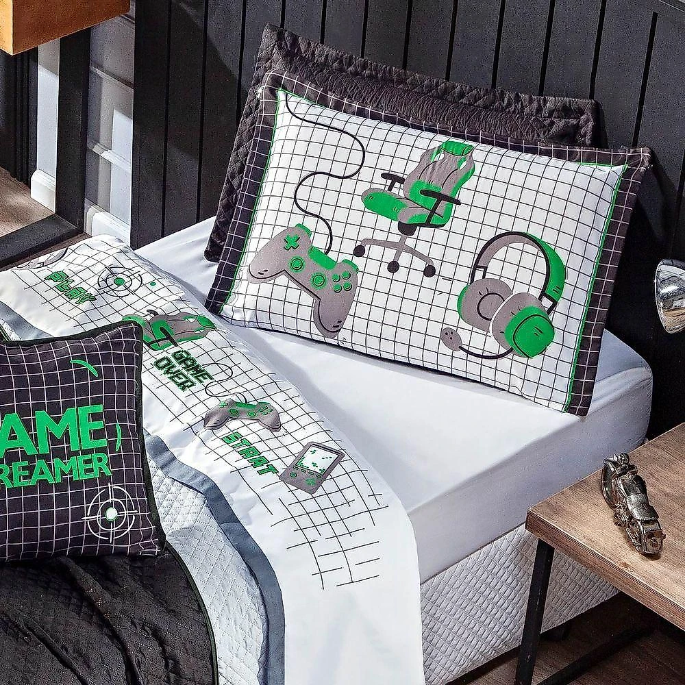 Kit Cobre Leito Colcha Casal Padrão Game Streamer Verde Dupla Face Com Almofadas Estampadas 07 Peças