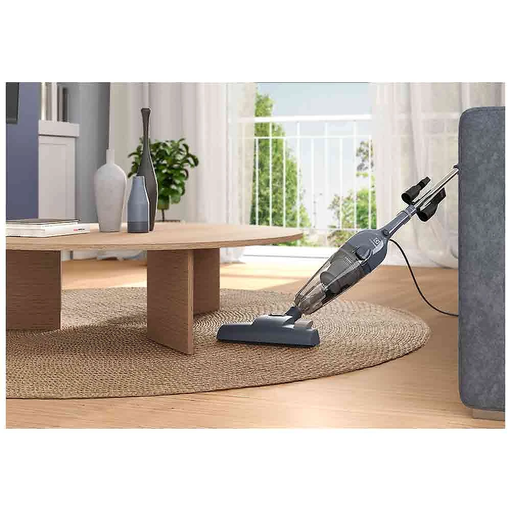 Aspirador de Pó Vertical com Fio Electrolux 2 em 1 Efficient Capacidade de 0,95 Litros com Cyclonic Power - STK17 110