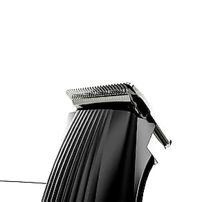 Máquina de Cortar Cabelo Britânia BCR03 18W com 9 acessórios - Preto 110V