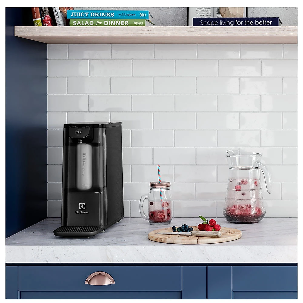 Purificador de Água Electrolux com Água Gelada, Fria e Natural Eletrônico Compacto Pure 4x Preto - PE12P Bivolt