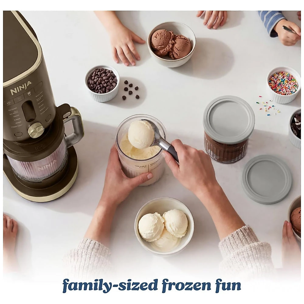 Sorveteira Ninja CREAMi XL 11-em-1 NC601BR Potes de 710 ml com 11 Modos Gelato Smoothie Bowl Mocha