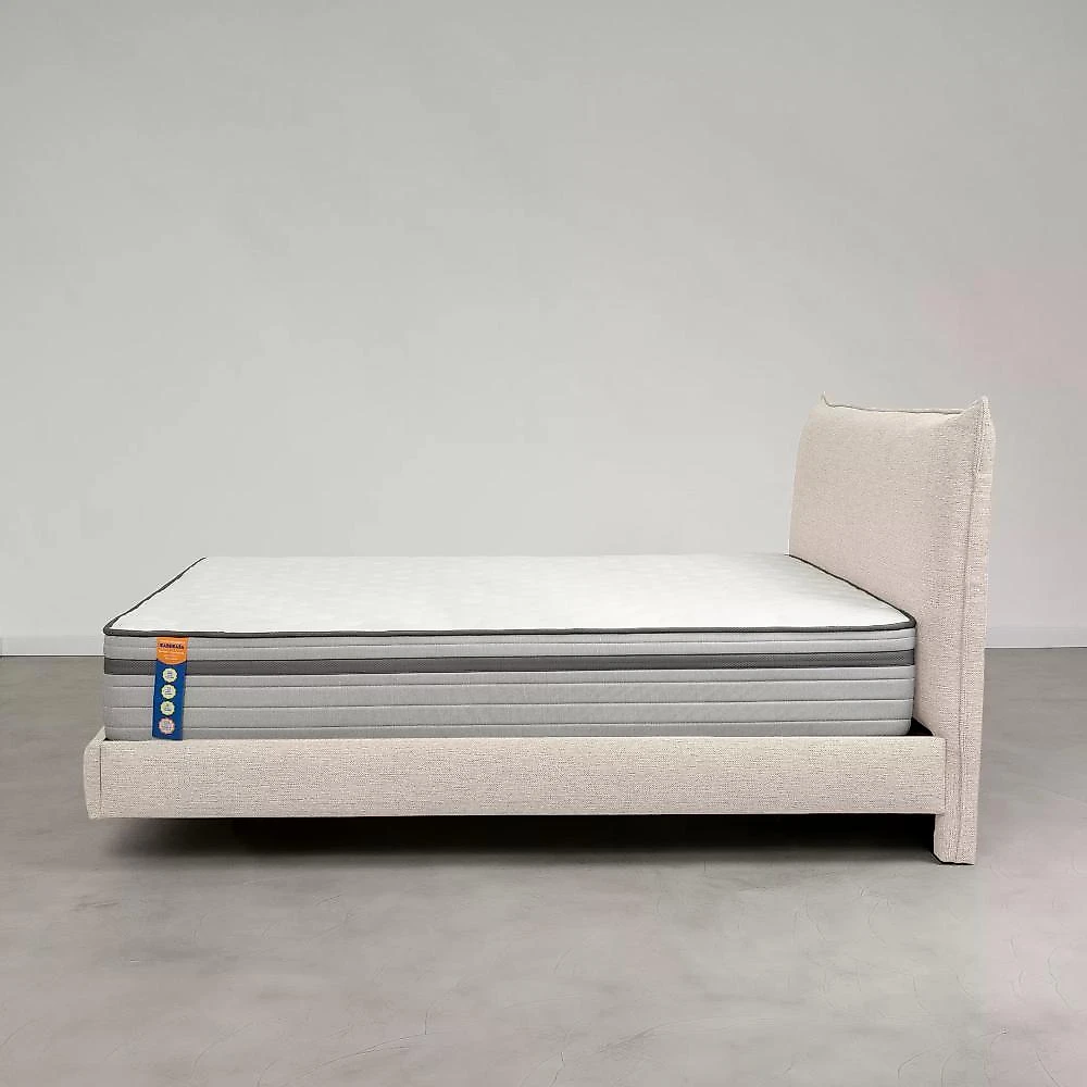 Cama Casal Boreal Flutuante CabeCasa MadeiraOriginals Cama Casal Boreal Flutuante CabeCasa MadeiraMadeira Bege
