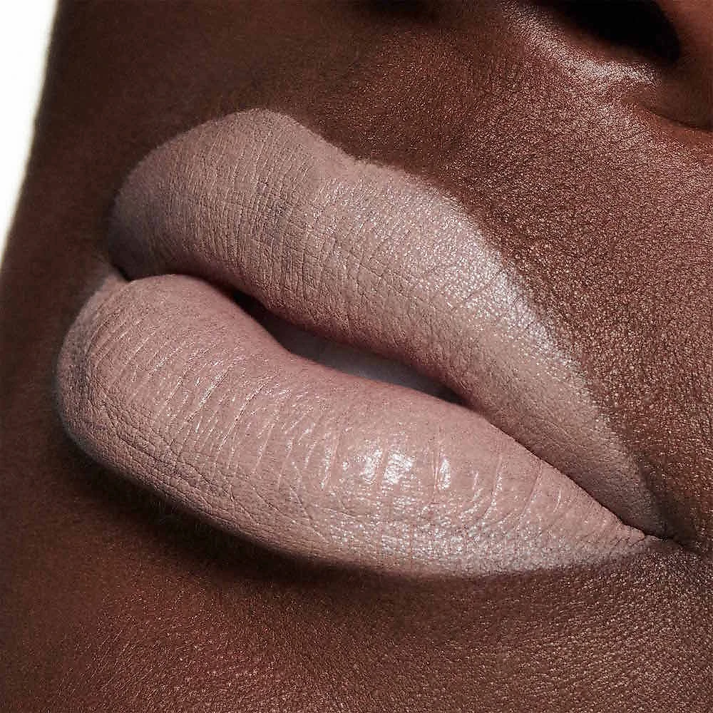 Batom Silky Matte Lipstick M.A.C - MACximal Acting Natural