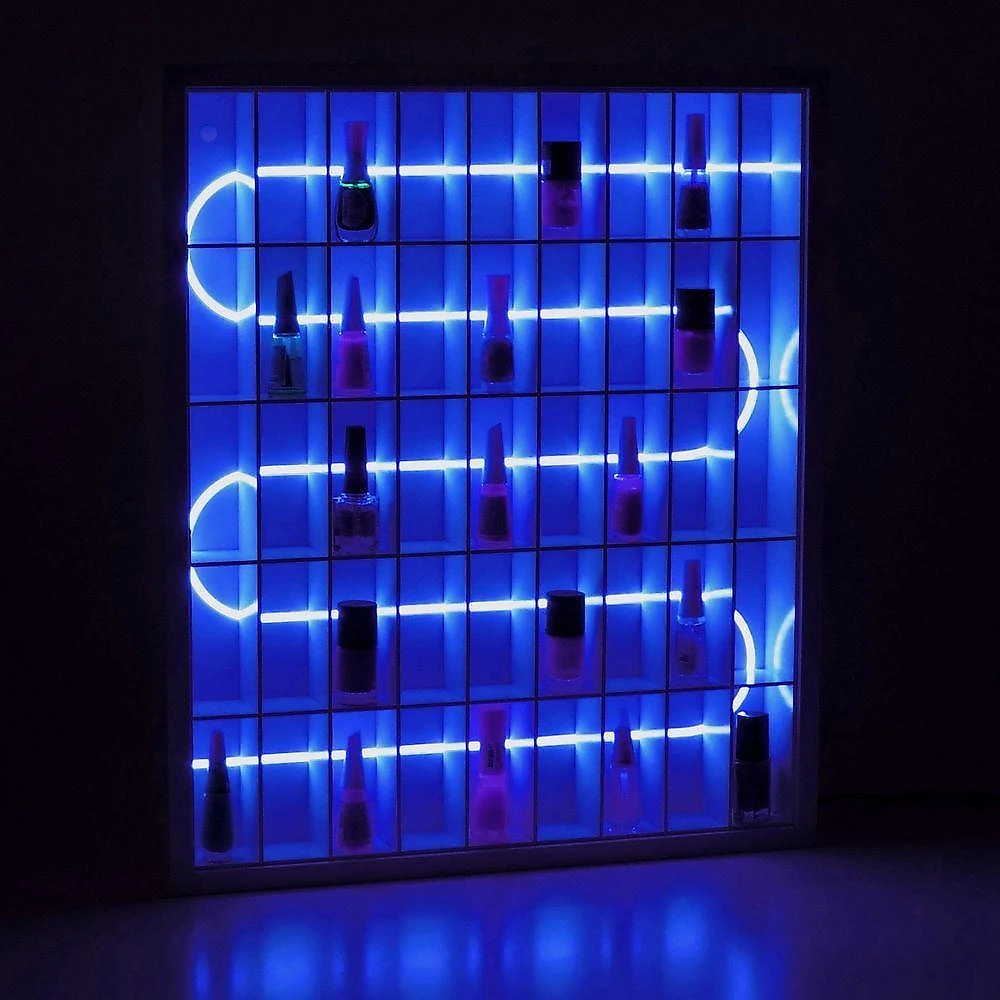 Prateleira para Esmaltes Roma Retangular MDF Fixação Parafuso LED Neon Azul Organizador Branco