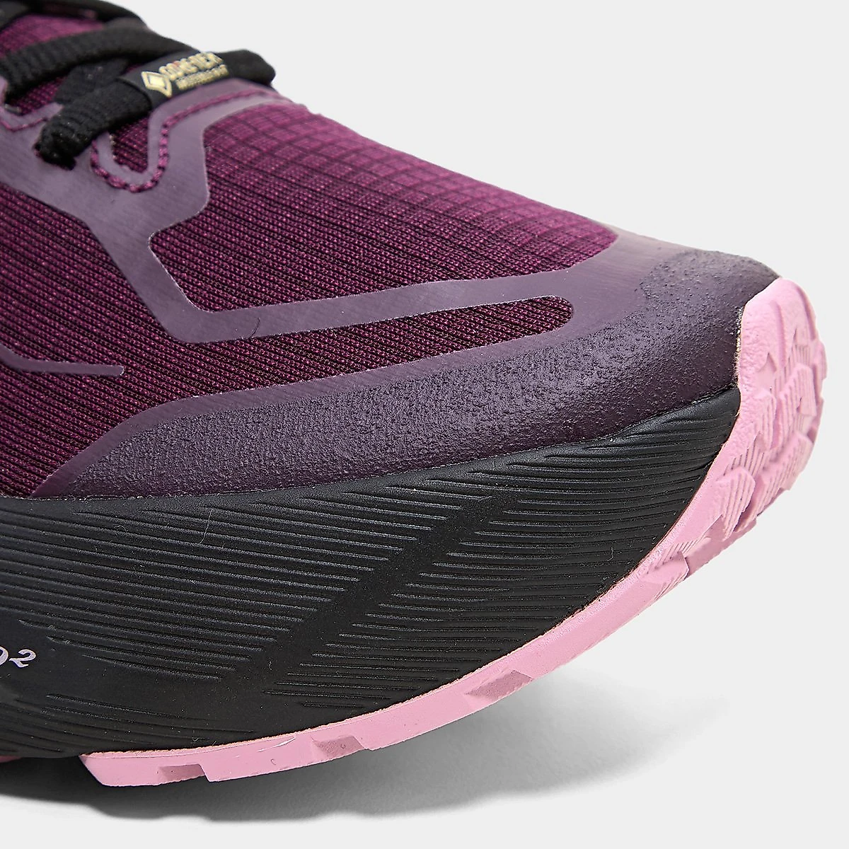 Tênis Asics Novablast 6 GTX Feminino Roxo+Preto - 34