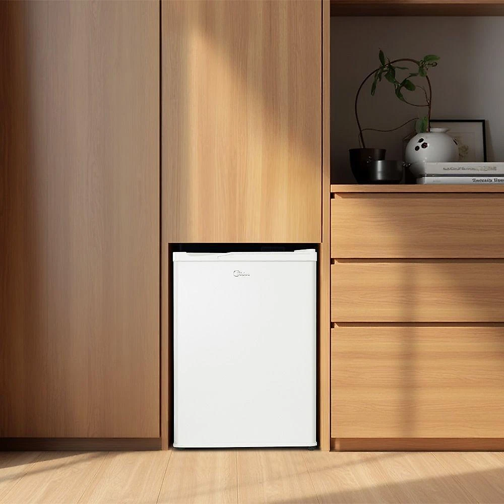 Frigobar midea inverter 67l bivolt branco (mdrd108fgd013)