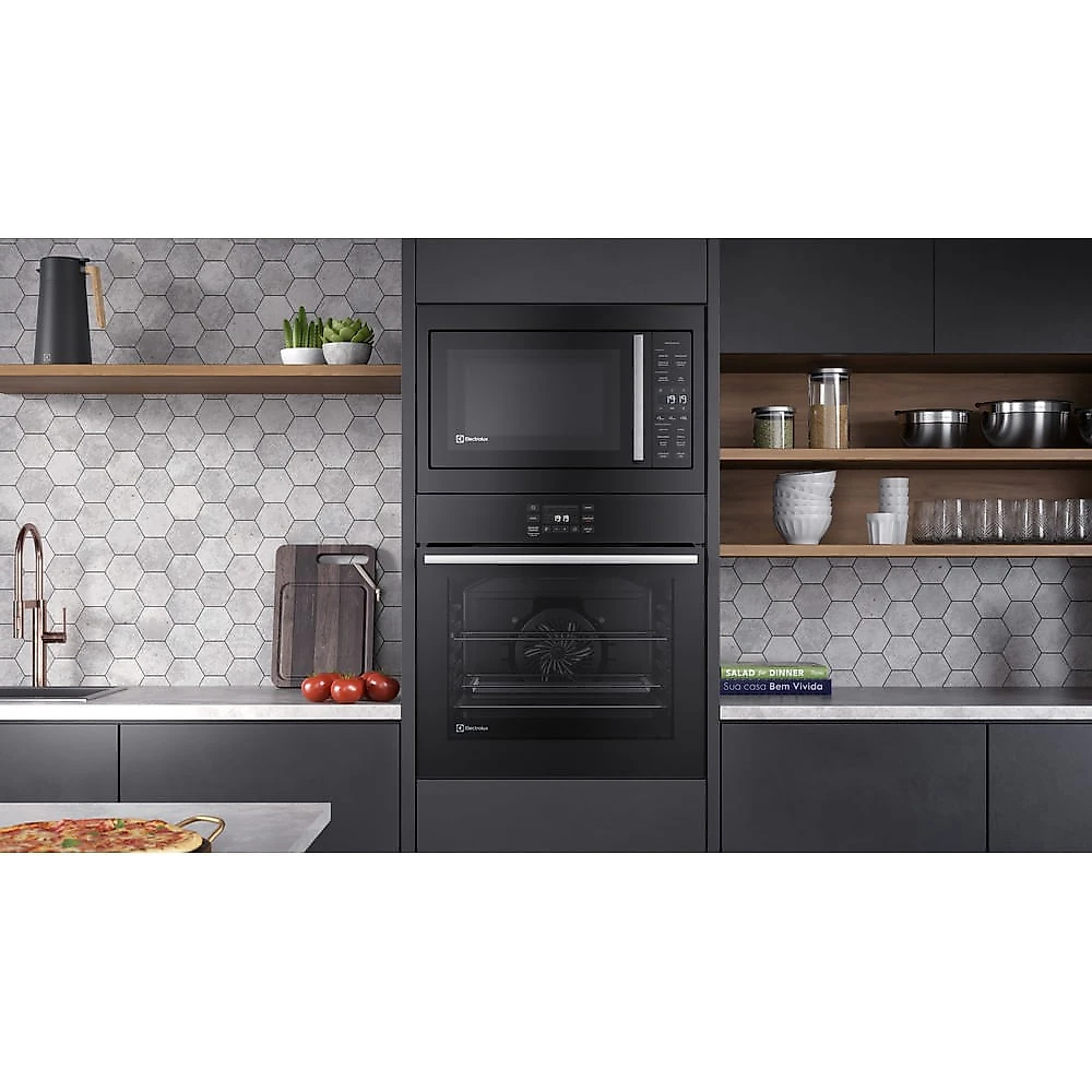 Forno Elétrico de Embutir Electrolux Experience com 80 Litros de Capacidade, Grill e Painel Touch Preto - OE8EA