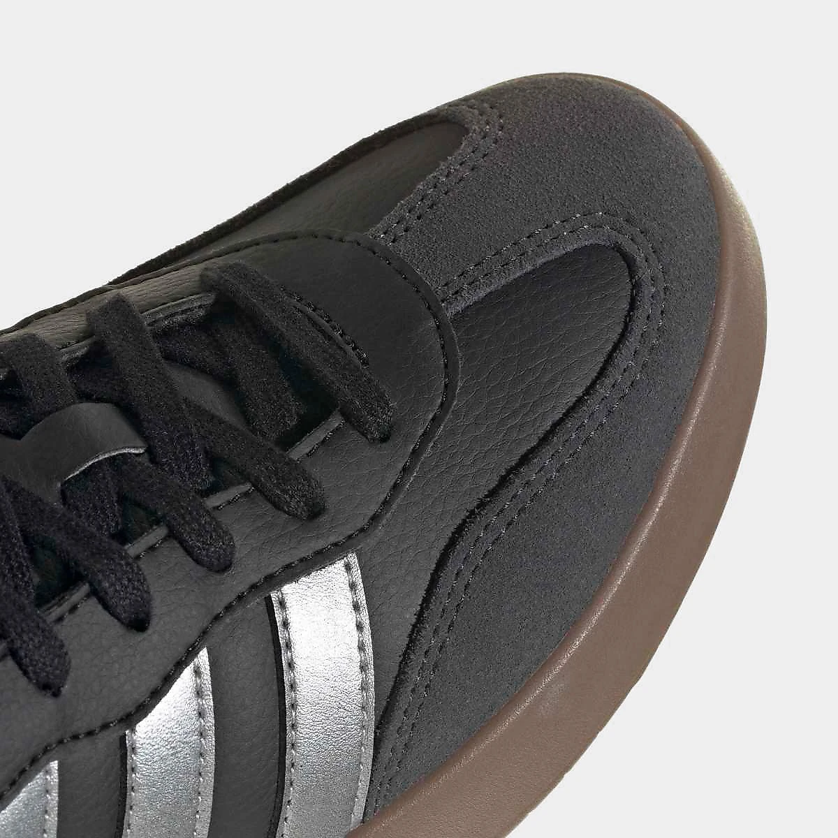 Tênis Adidas Barreda Feminino Preto+Prata - 34